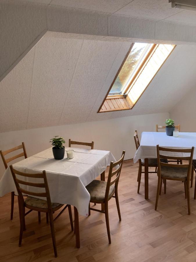 Gasthaus Am Schloss Karlsburg エクステリア 写真